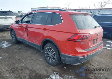 2018 Volkswagen Tiguan 2.0T Se/2.0T Sel z USA, uszkodzony, nr VIN 3VV2B7AX6JM033608